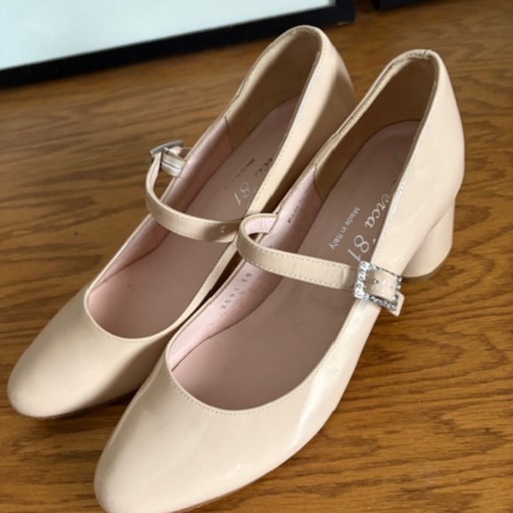 Ferca 8 Mary Jane's. Light pink patent leather, rhinestone buckles. NWOT 38 EU - Picture 2 of 8